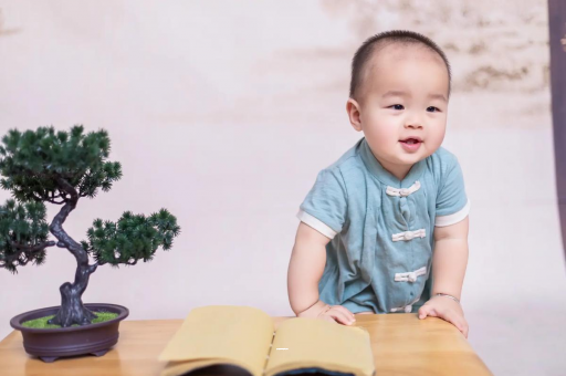 吕梁六个月宝宝摇头正常吗